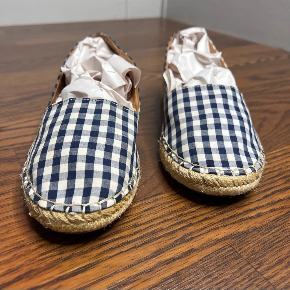 Merona Sonya ballet flats in a navy gingham pattern size 7